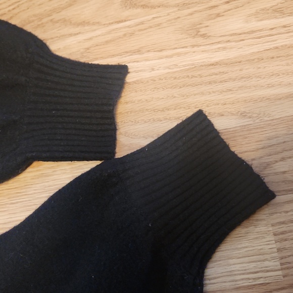 Kangol and H&M sweater size Medium - Picture 4 of 7